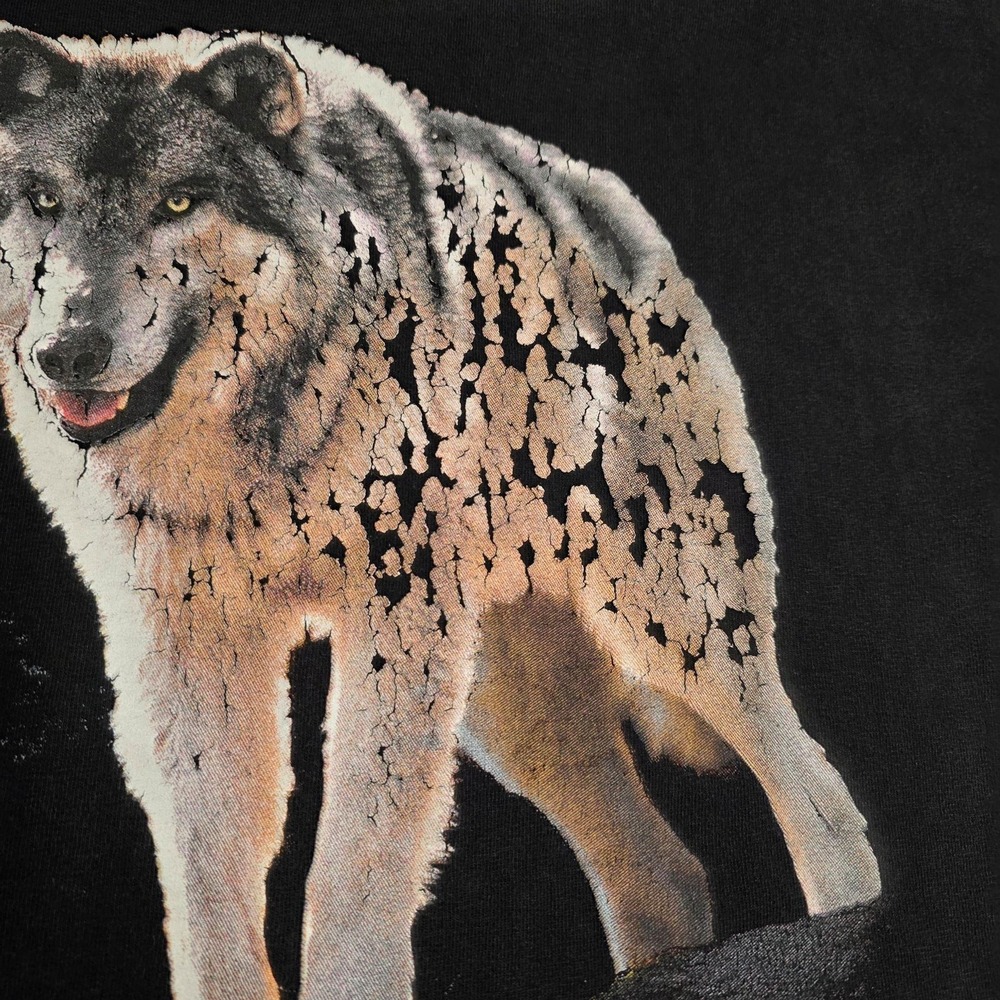Thrashed Gildan Shirt Mens XL Black Wolf Moon Graphic Nature Tee Honduras - Picture 3 of 7